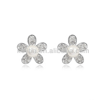 Imitation Perle Ohrring Designs Diamanten Blume Form Ohrring in Korea hergestellt